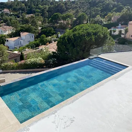 Vue « golf St Tropez » Villa