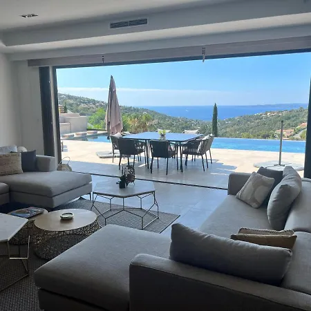 Villa Vue « golf St Tropez »