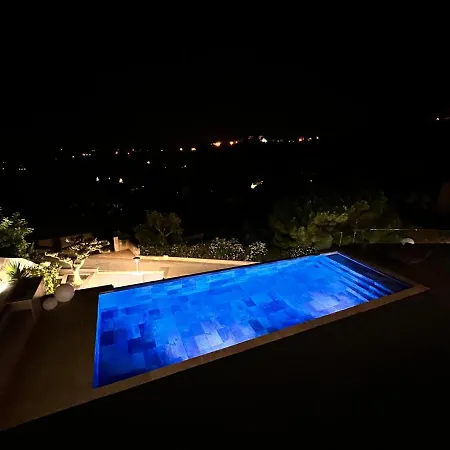 Vue « golf St Tropez » Villa *