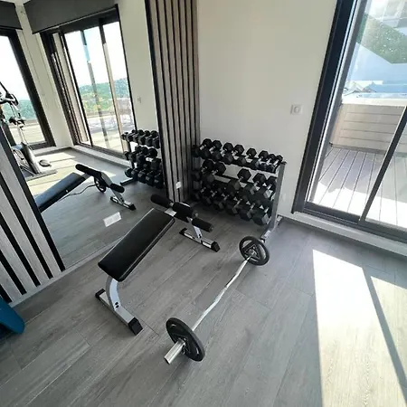 Villa Vue « golf St Tropez » *