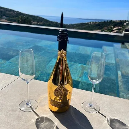 Villa Vue « golf St Tropez »